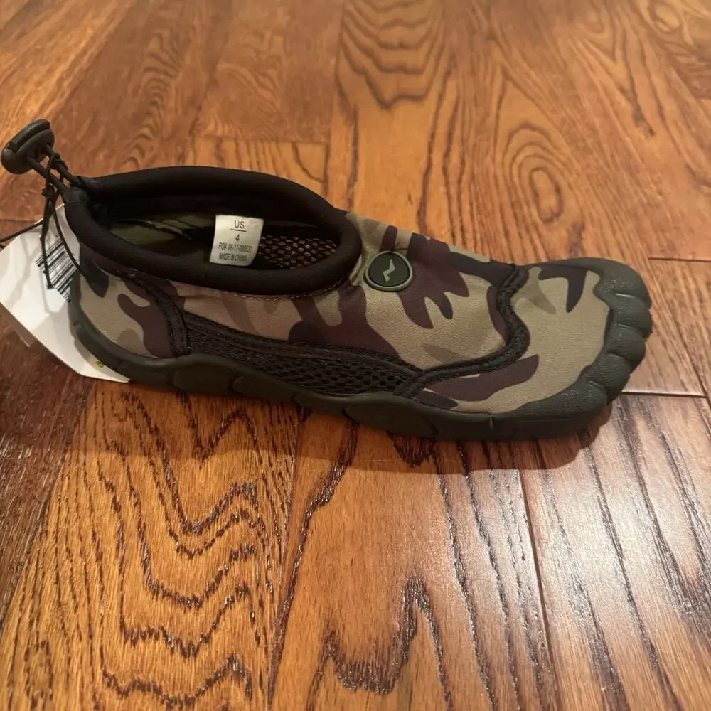 NEW Norty Kids Camo Skeletoe Water Shoes Boys Size 4 Slip-On Aqua Socks Unisex